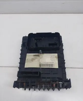 Volkswagen Caddy Fuse module 1K0937125A
