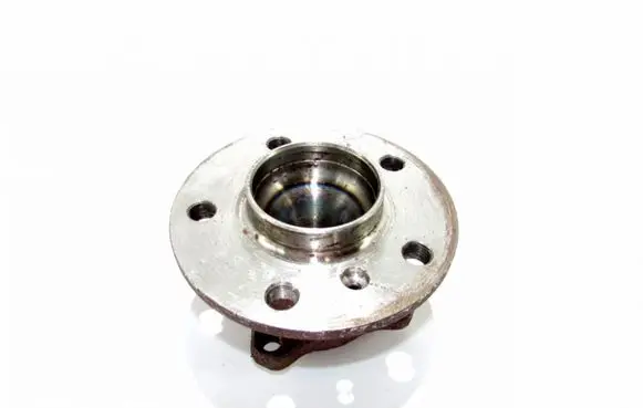 Mini One - Cooper R50 - 53 Rear wheel hub 6867927