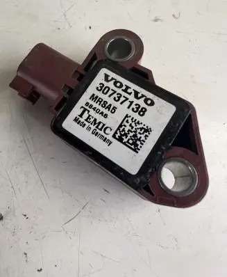 Volvo V50 Airbag deployment crash/impact sensor 30737138 8840A6