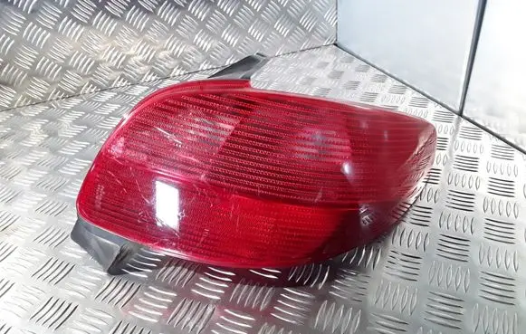 Peugeot 206 Rear/tail lights 2531
