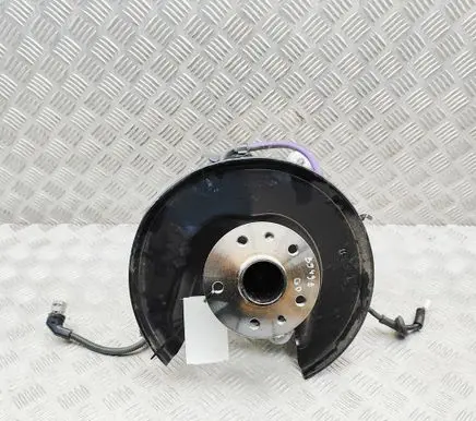 Lexus RZ Rear wheel hub 4230446010