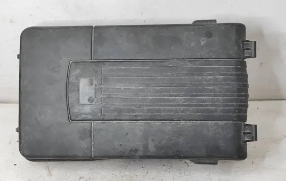 Volkswagen PASSAT B6 Battery box tray cover/lid 1K0915443A