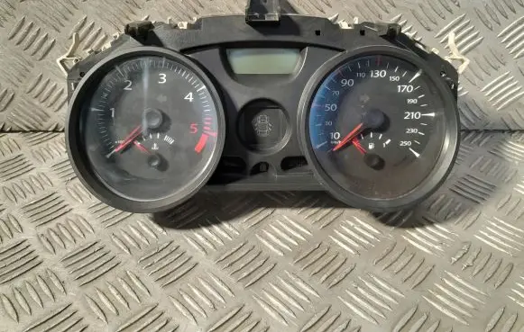Renault Megane II Speedometer (instrument cluster) 8200408785