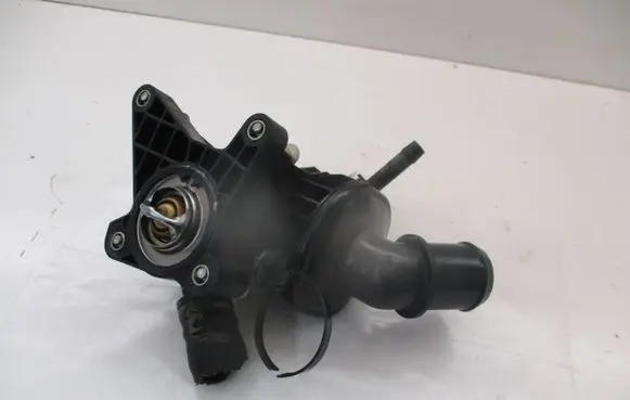 Ford Focus Thermostat/thermostat housing L1BG8575AA R0DB