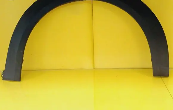 Front arch trim