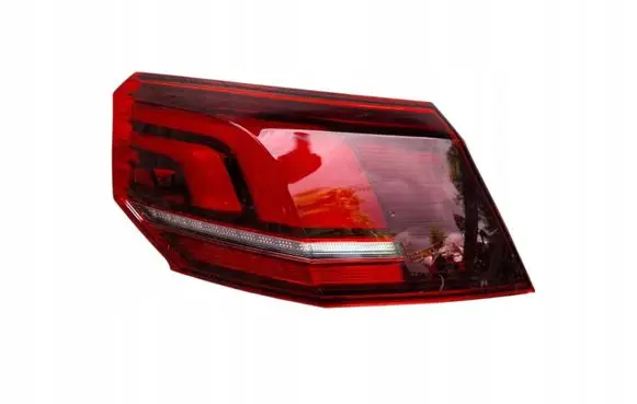 Volkswagen Golf VIII Rear/tail lights 5H0945096E