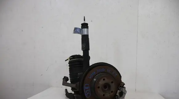 Mercedes-Benz CLS C219 Rear wheel hub spindle/knuckle