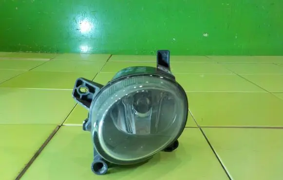 Audi A1 Front fog light 89205222 18AB18