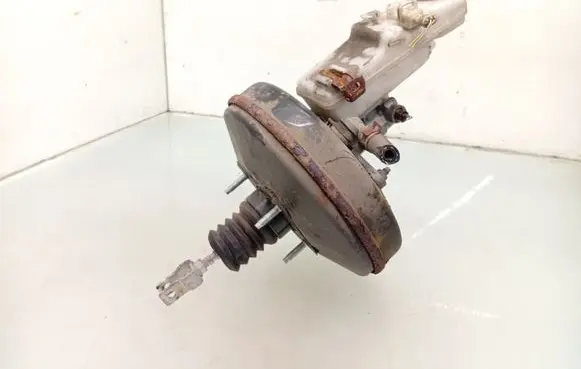 Toyota Auris 150 Brake booster 0204255239