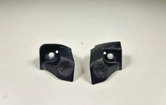 Fender mounting bracket