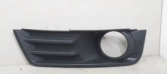 Ford Focus C-MAX Front bumper lower grill 3M51R19953AD