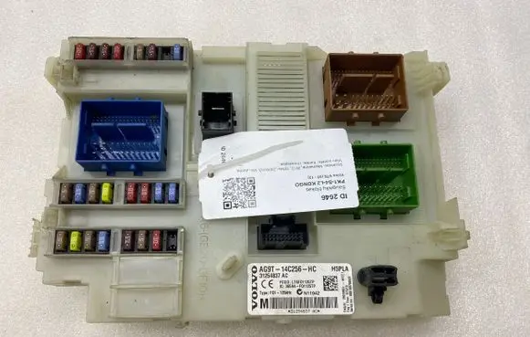 Volvo V70 Fuse module AG9T14C256HC