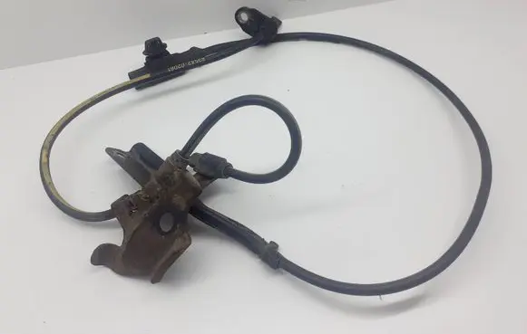 Toyota Avensis T270 ABS brake wheel speed sensor 8954202061