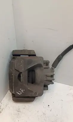 Peugeot 5008 Front brake caliper