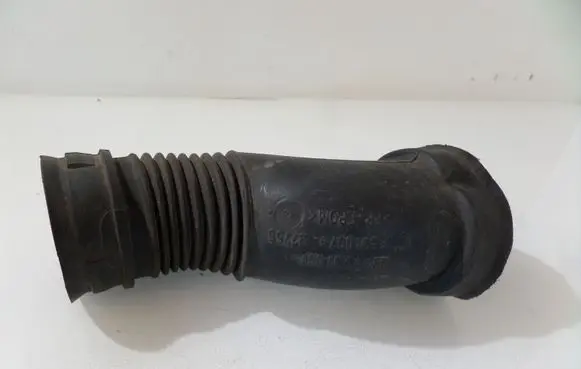 Opel Zafira B Air intake hose/pipe 90531007