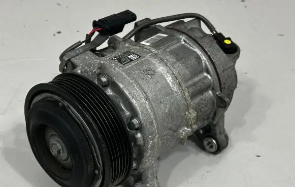 BMW 4 F32 F33 Air conditioning (A/C) compressor (pump) 9299328