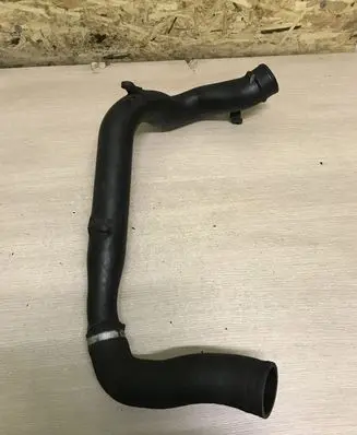 Volvo V70 Intercooler hose/pipe 8624887
