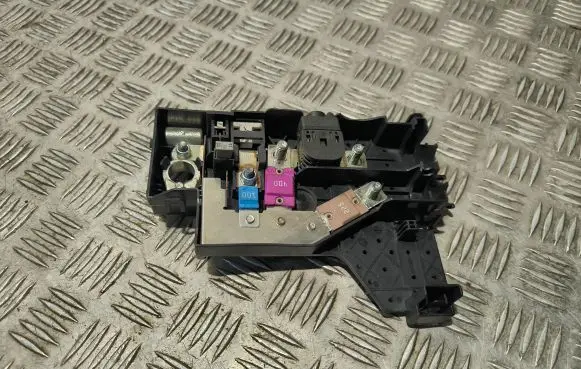 Volvo XC90 Fuse box set 18019401C