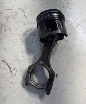 BMW 3 E90 E91 Piston 0840BB