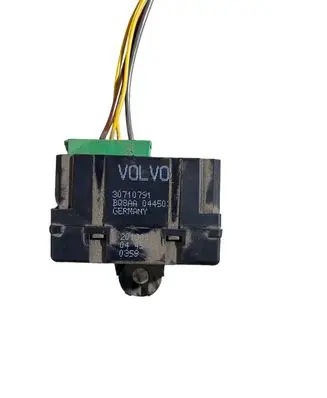 Volvo XC90 Seat heating relay 30710791