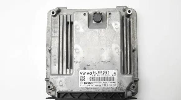 Volkswagen PASSAT B8 Engine control unit/module 04L907309M