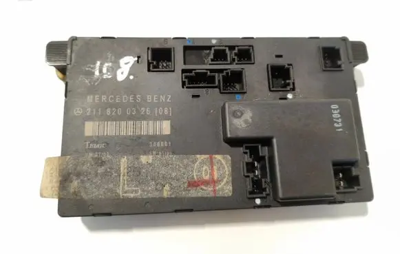Mercedes-Benz E W211 Door control unit/module 2118200326