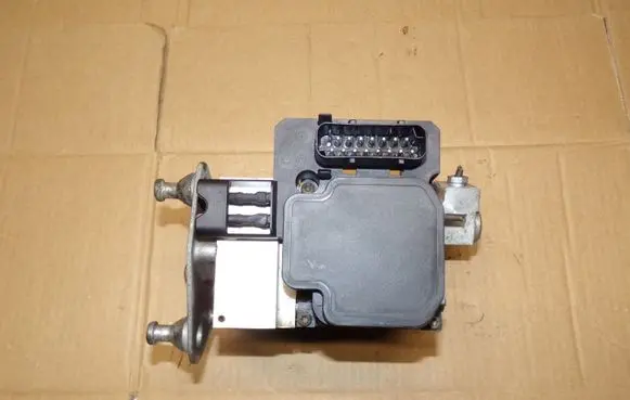 Mercedes-Benz A W168 ABS Pump 0265202433