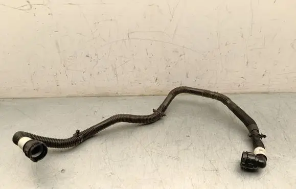 Tesla Model Y Engine coolant pipe/hose 107758500E