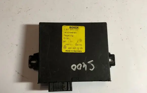Mercedes-Benz S W220 Light module LCM 2208203026 0307870002