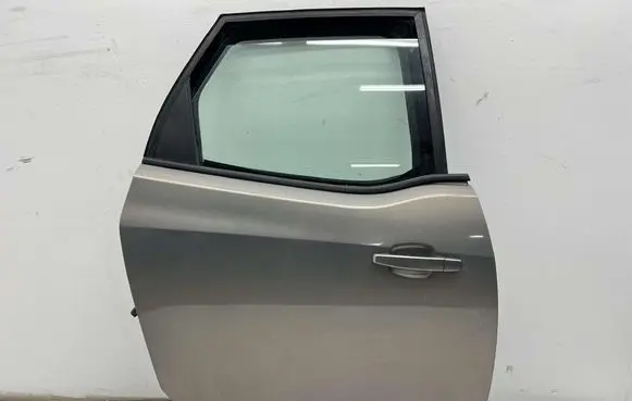 Opel Meriva B Rear door MMAUTKO23110