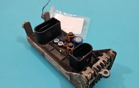 Heater blower motor/fan resistor