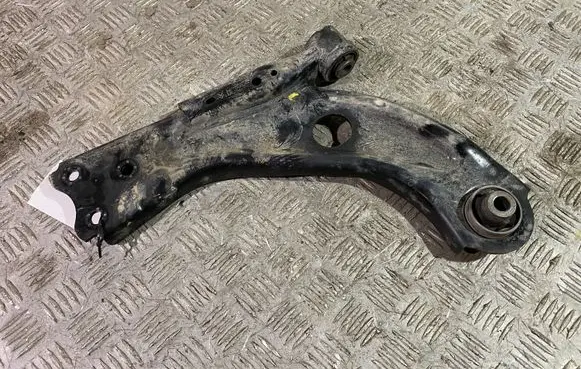 Peugeot 3008 II Front lower control arm/wishbone