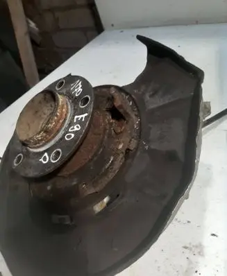 BMW 3 E90 E91 Rear wheel hub spindle/knuckle 0000018956 P072704 T8507T