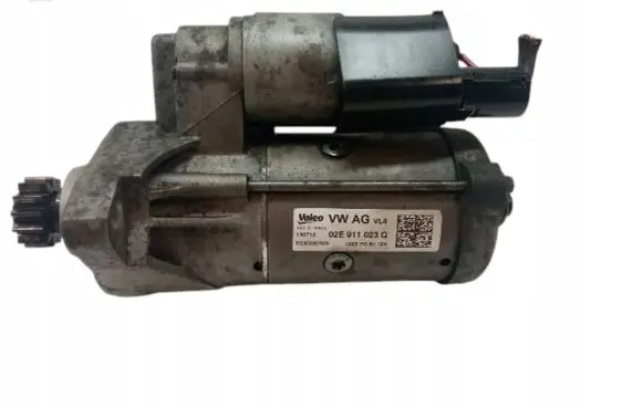 Volkswagen Scirocco Starter motor 02E911023Q