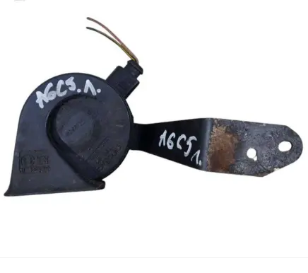 Audi A6 S6 C5 4B Horn signal 4B0951223