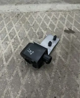 Subaru Outback Seat belt warning relay 88021AG030 0689004130