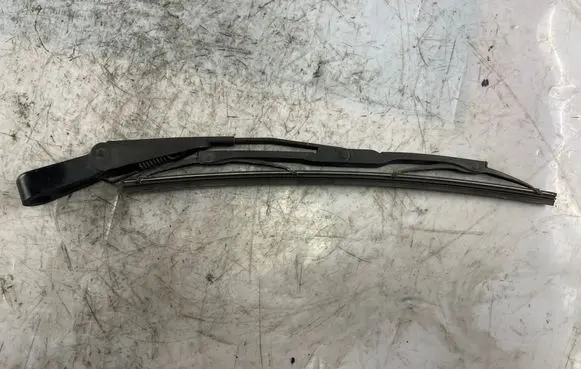 Hyundai Getz Front wiper blade arm