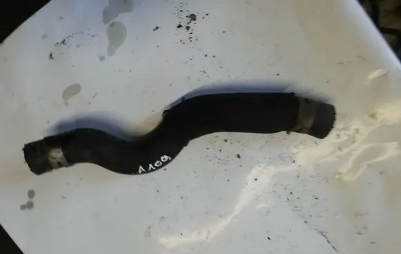 Toyota Yaris Engine coolant pipe/hose NOCODE