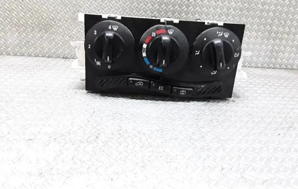 Mercedes-Benz A W168 Climate control unit 1688300485