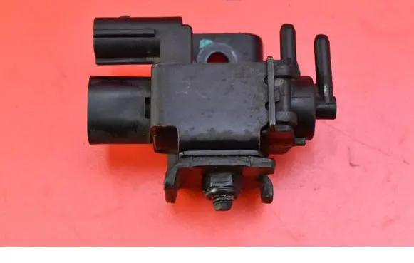 Hyundai ix35 Vacuum valve 