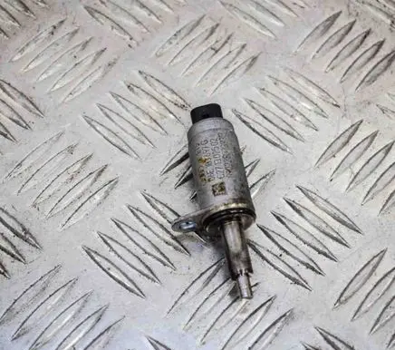 Audi A5 Sportback 8TA Other engine bay part 06E103697G