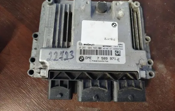 Mini One - Cooper Coupe R56 Engine control unit/module 7589971 0261s04563