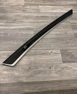 BMW 5 F10 F11 Front door trim bar 9171782
