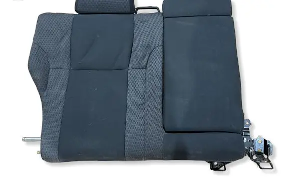 Subaru Outback (BT) Rear seat G7545052