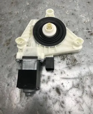 Volkswagen PASSAT B8 Rear door window regulator motor 5Q4959802DBILI 5Q4959802D