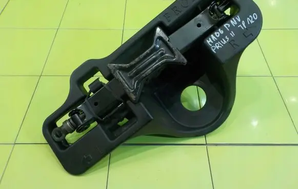 Toyota Prius (XW20) Other interior part 6477747010 NAPRAWCZY