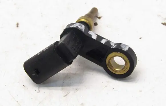 Audi A4 S4 B9 Coolant temperature sensor 04E919501E