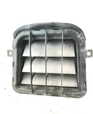 Audi RS5 Quarter panel pressure vent 8K0819161B