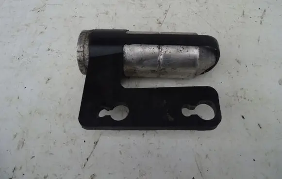 Chrysler Voyager Front door lower hinge VOYAG13
