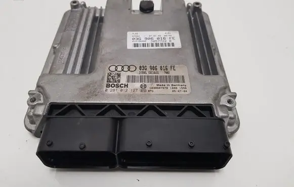 Audi A4 S4 B7 8E 8H Engine control unit/module 03G906016FE 0281012127